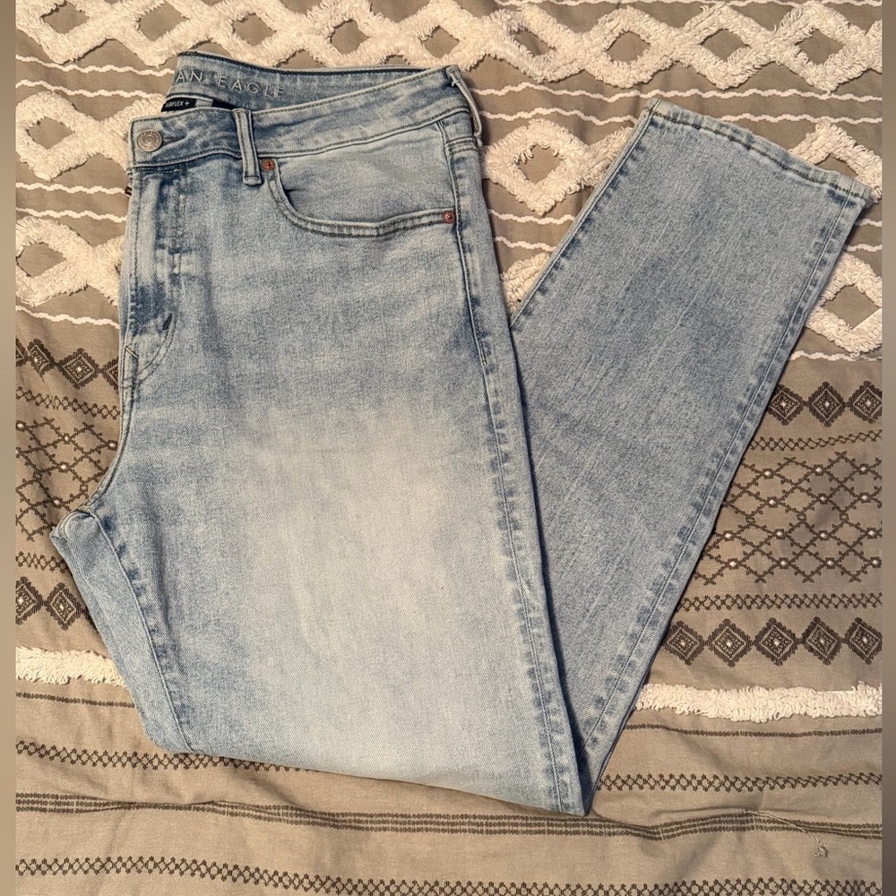 American Eagle 🦅 AirFlex + Ultra-soft Athletic Fit Jean - Picture 6 of 13